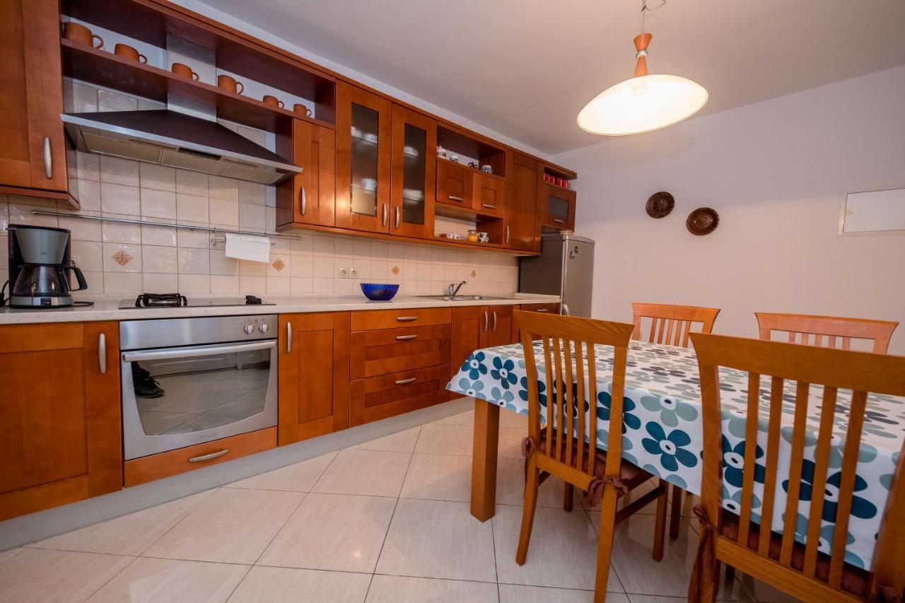 Apartments And Rooms Bolero Rab Town Bagian luar foto