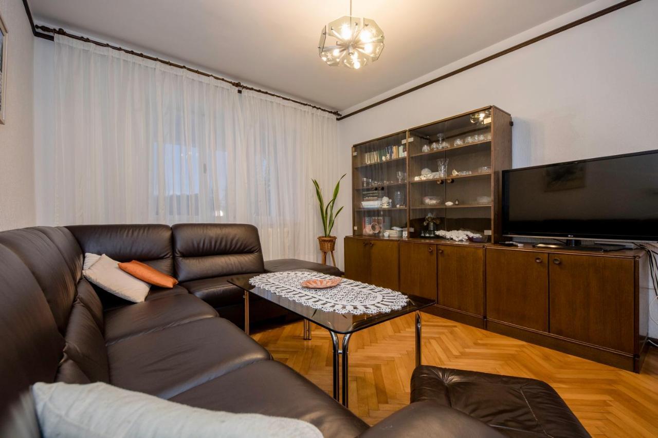 Apartments And Rooms Bolero Rab Town Bagian luar foto