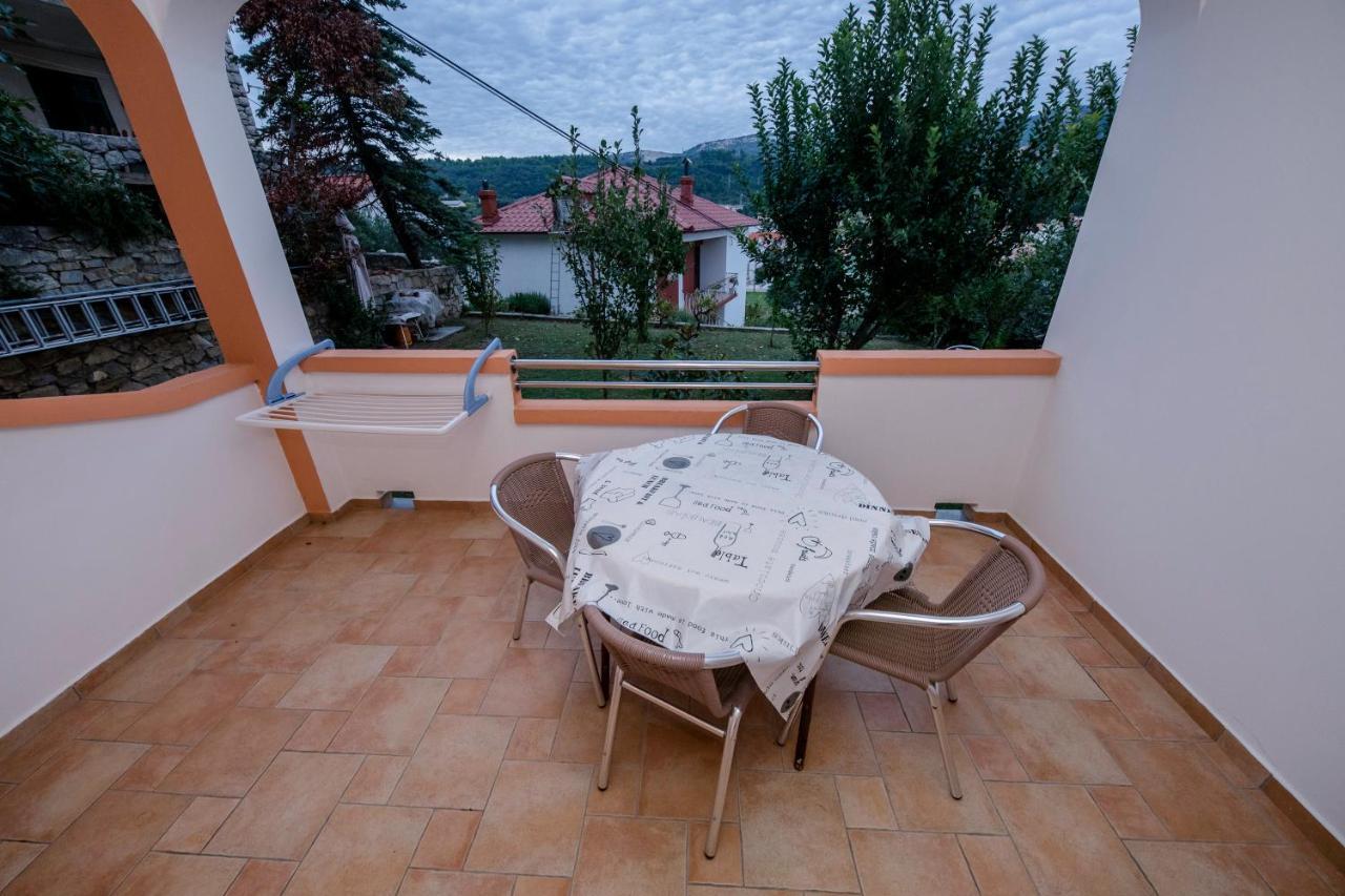 Apartments And Rooms Bolero Rab Town Bagian luar foto