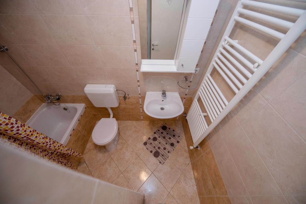 Apartments And Rooms Bolero Rab Town Bagian luar foto