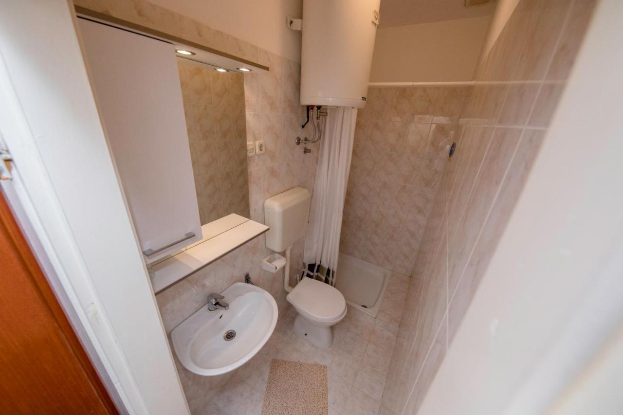 Apartments And Rooms Bolero Rab Town Bagian luar foto