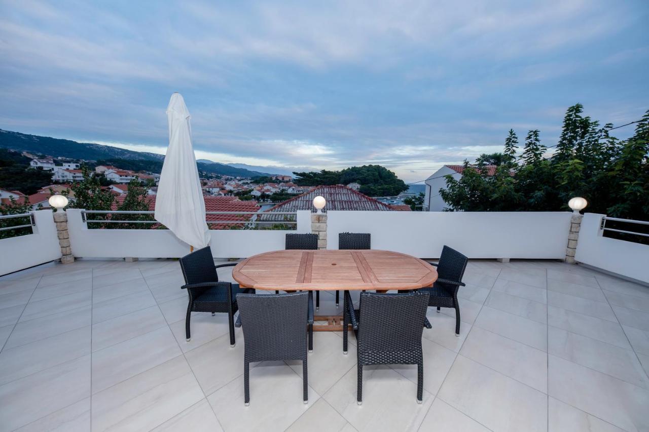 Apartments And Rooms Bolero Rab Town Bagian luar foto