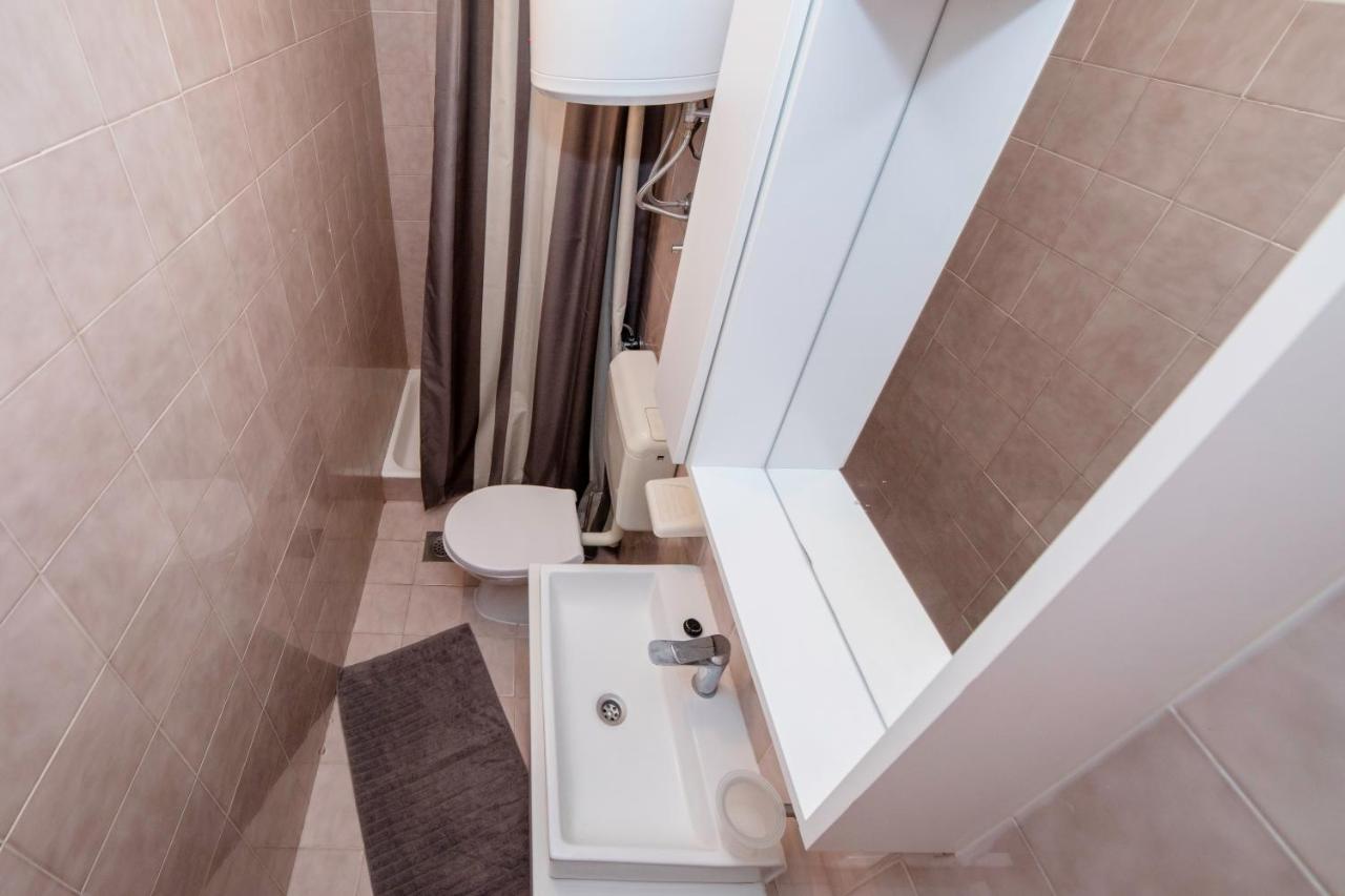 Apartments And Rooms Bolero Rab Town Bagian luar foto