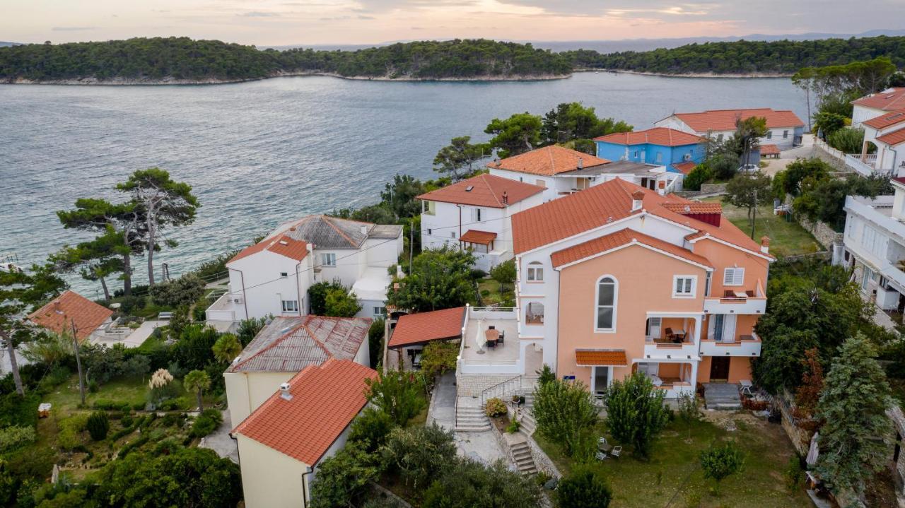 Apartments And Rooms Bolero Rab Town Bagian luar foto
