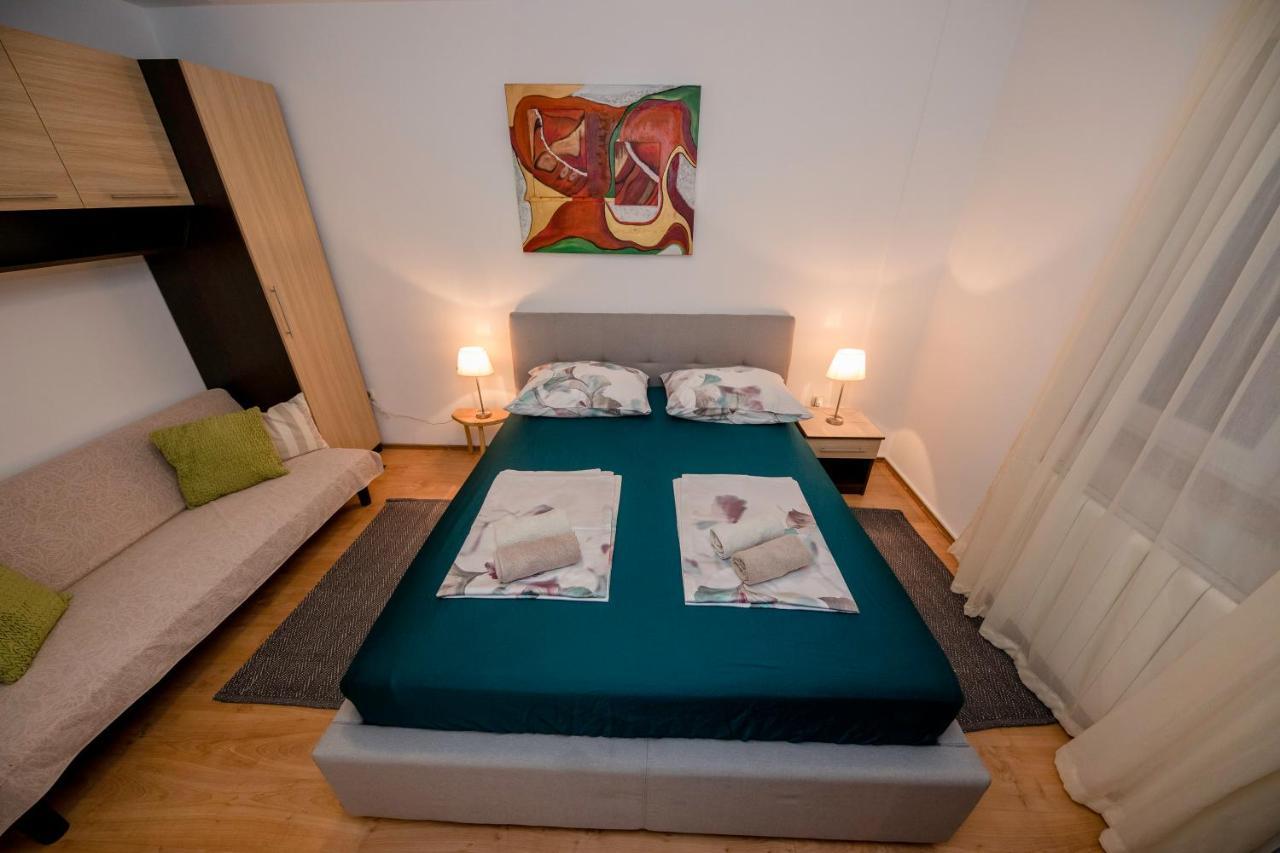 Apartments And Rooms Bolero Rab Town Bagian luar foto