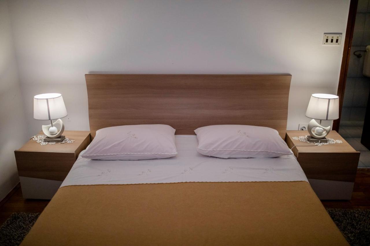 Apartments And Rooms Bolero Rab Town Bagian luar foto