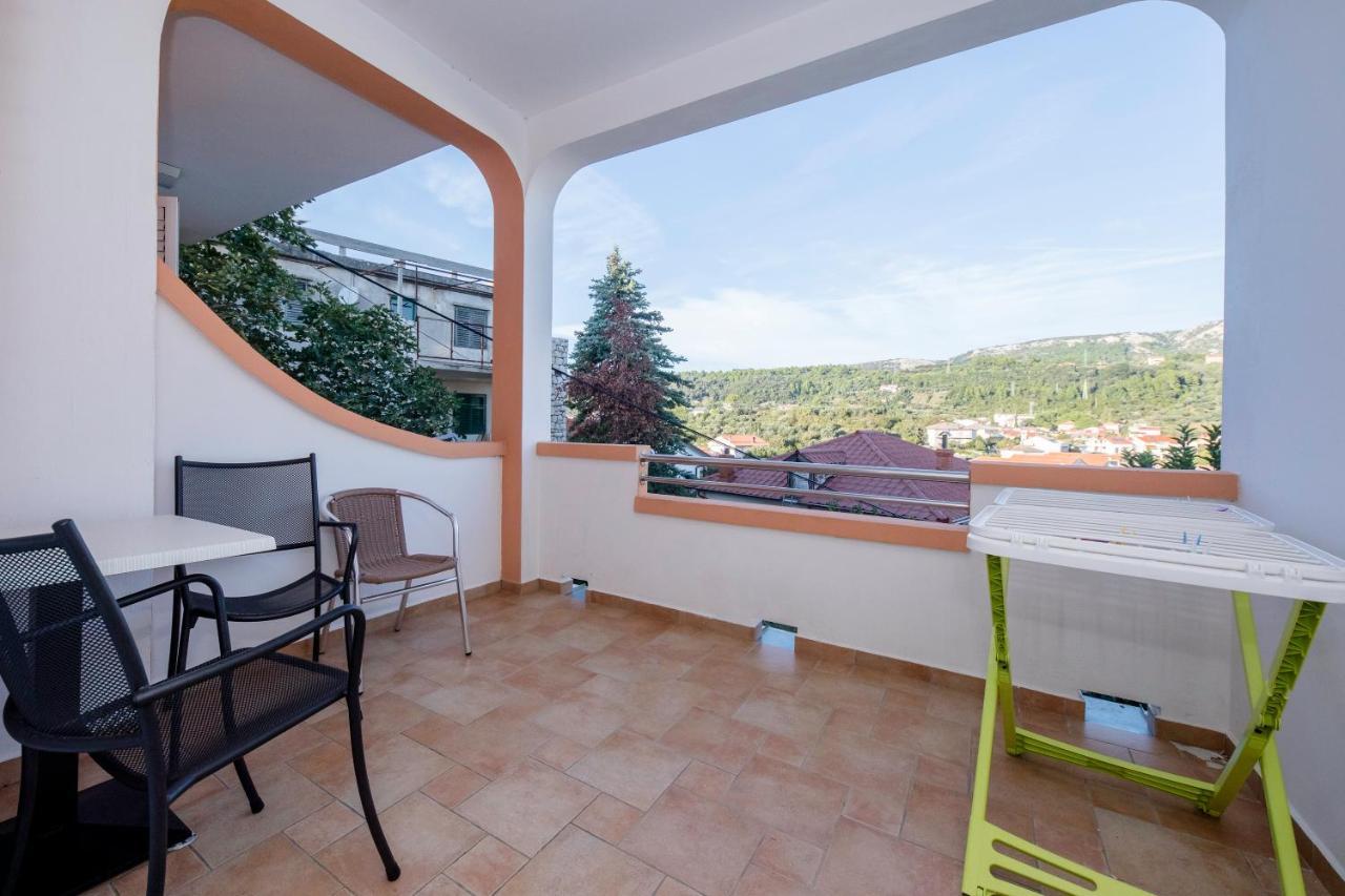 Apartments And Rooms Bolero Rab Town Bagian luar foto