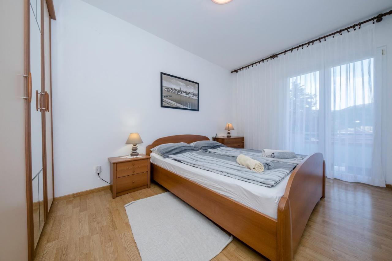 Apartments And Rooms Bolero Rab Town Bagian luar foto