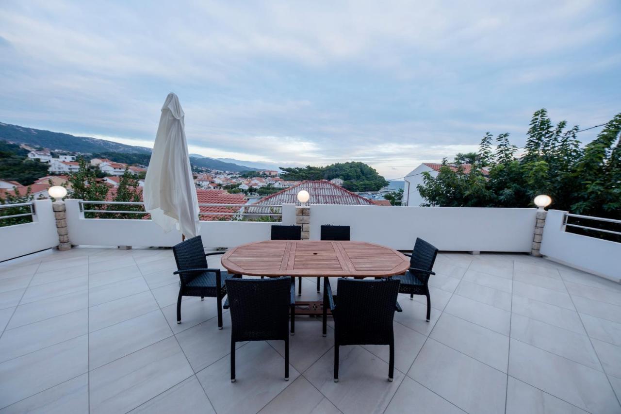 Apartments And Rooms Bolero Rab Town Bagian luar foto