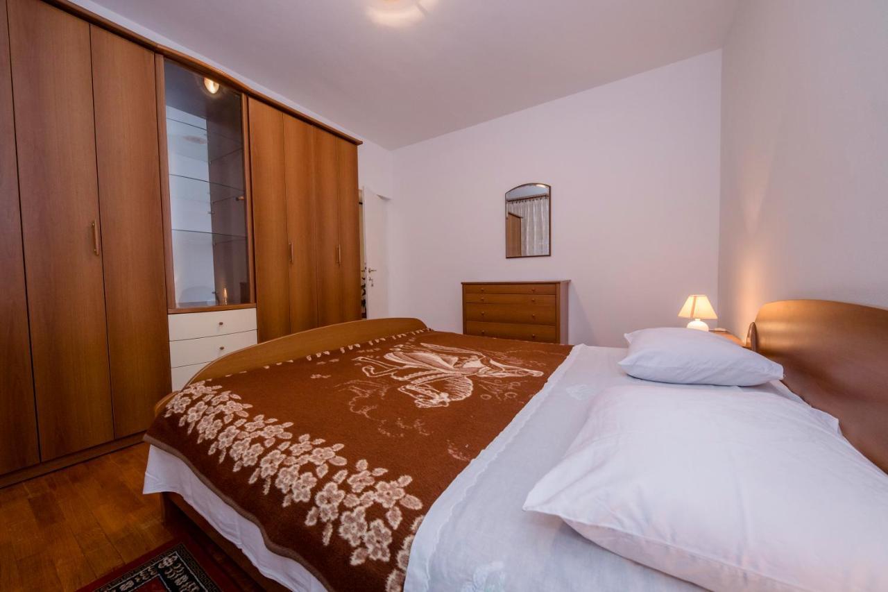 Apartments And Rooms Bolero Rab Town Bagian luar foto